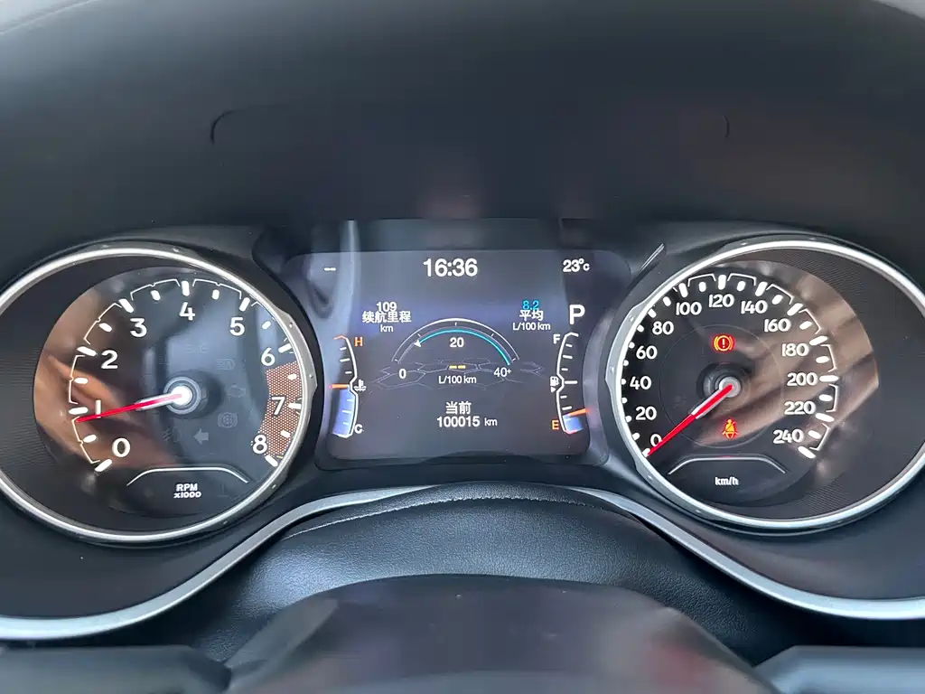 Jeep Compass — миниатюра 16