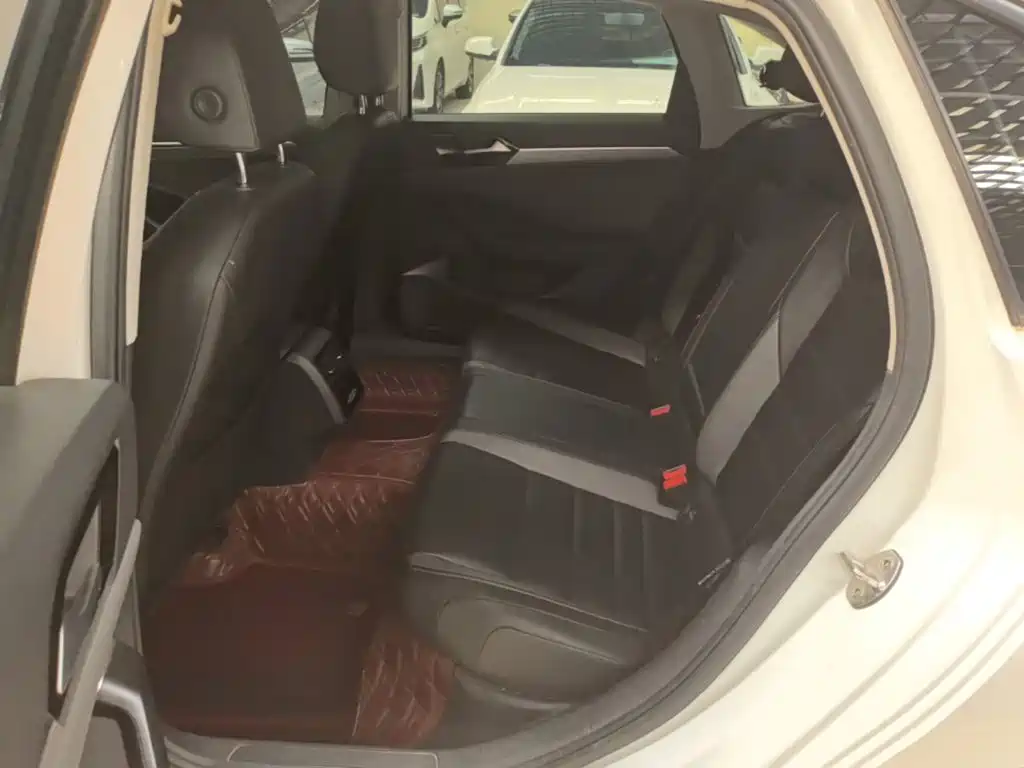 Volkswagen Sagitar — миниатюра 17