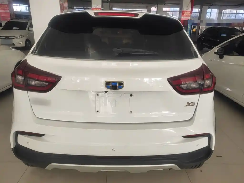 Geely Vision X3 — миниатюра 6