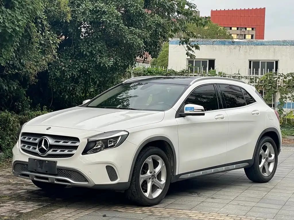Mercedes-Benz GLA — миниатюра 2