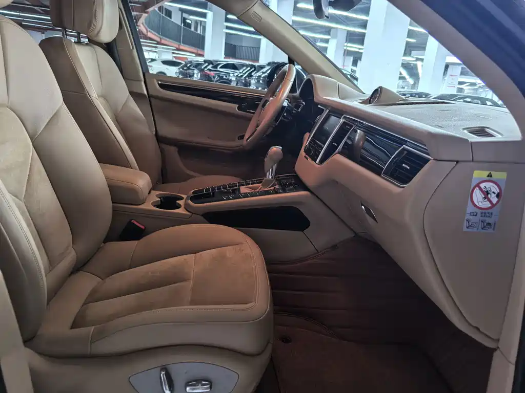 Porsche Macan — миниатюра 15