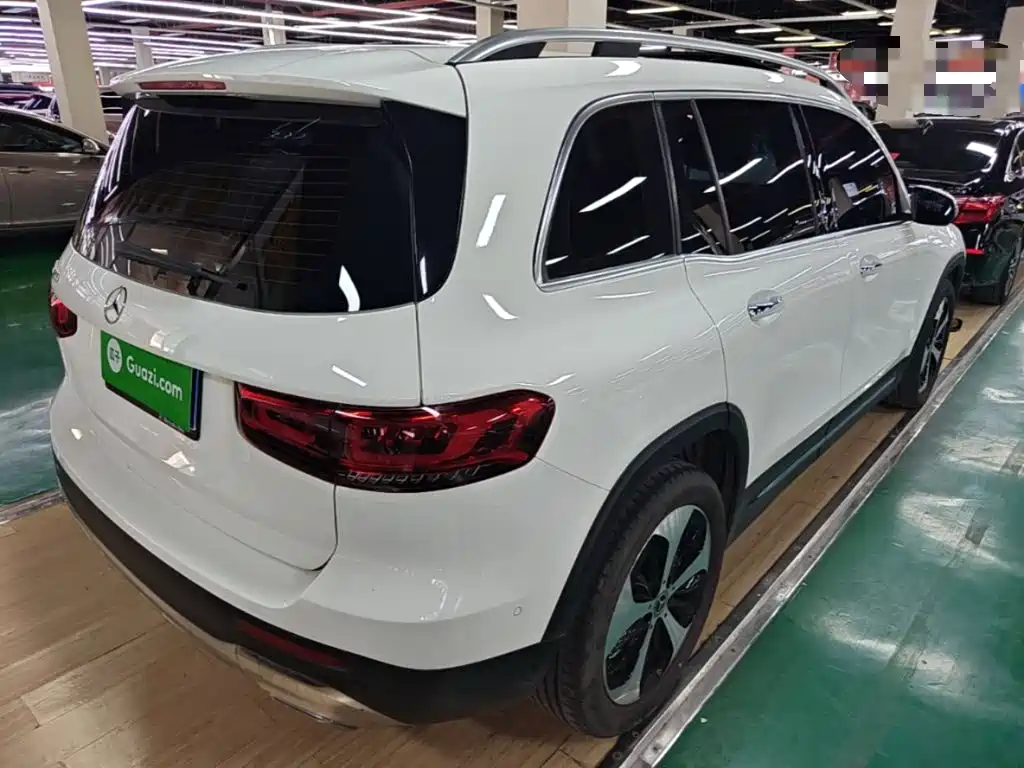 Mercedes-Benz GLB — миниатюра 7