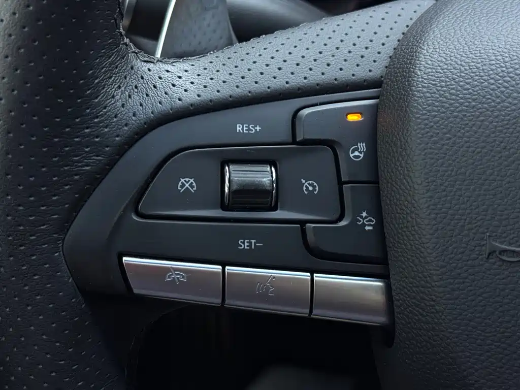 Cadillac CT5 — миниатюра 13