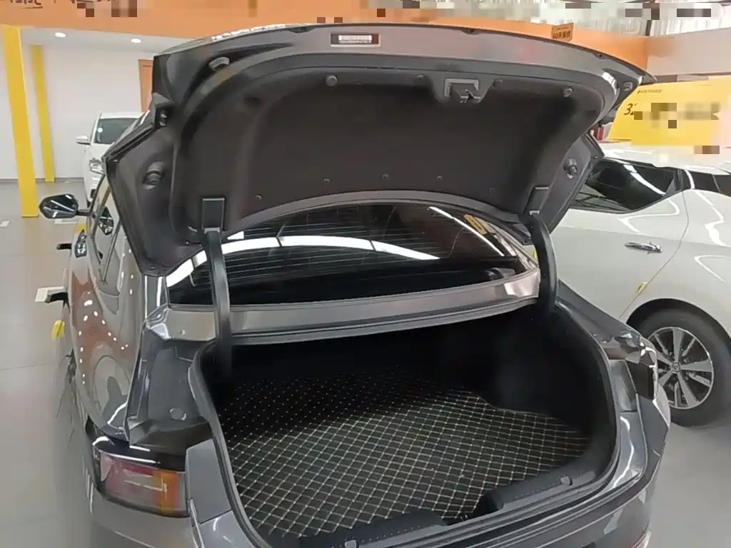 Changan Yida — миниатюра 19