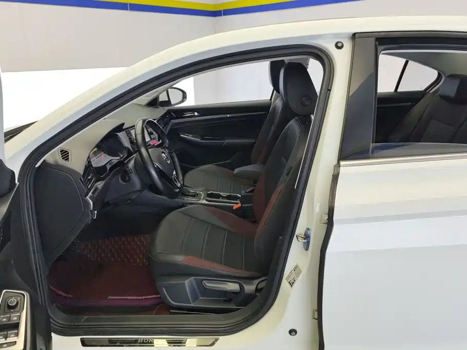 Volkswagen Bora — миниатюра 9