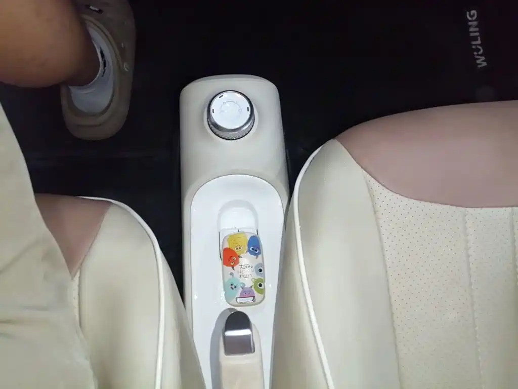 Wuling MINIEV — миниатюра 14