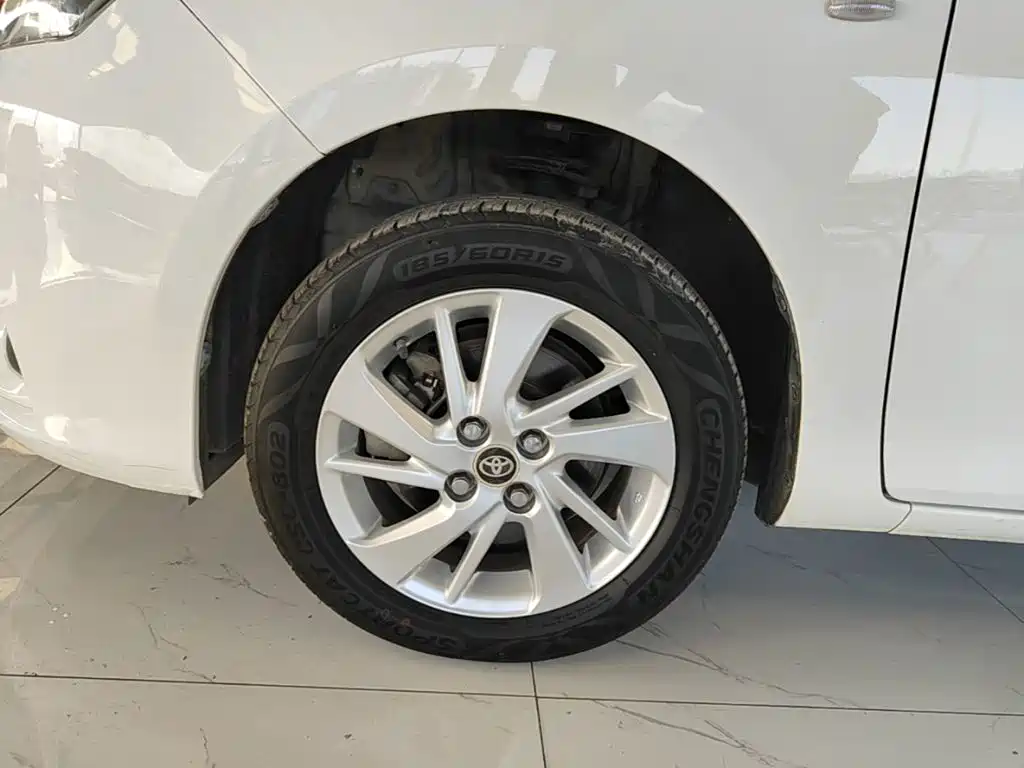 Toyota Yaris L — миниатюра 23