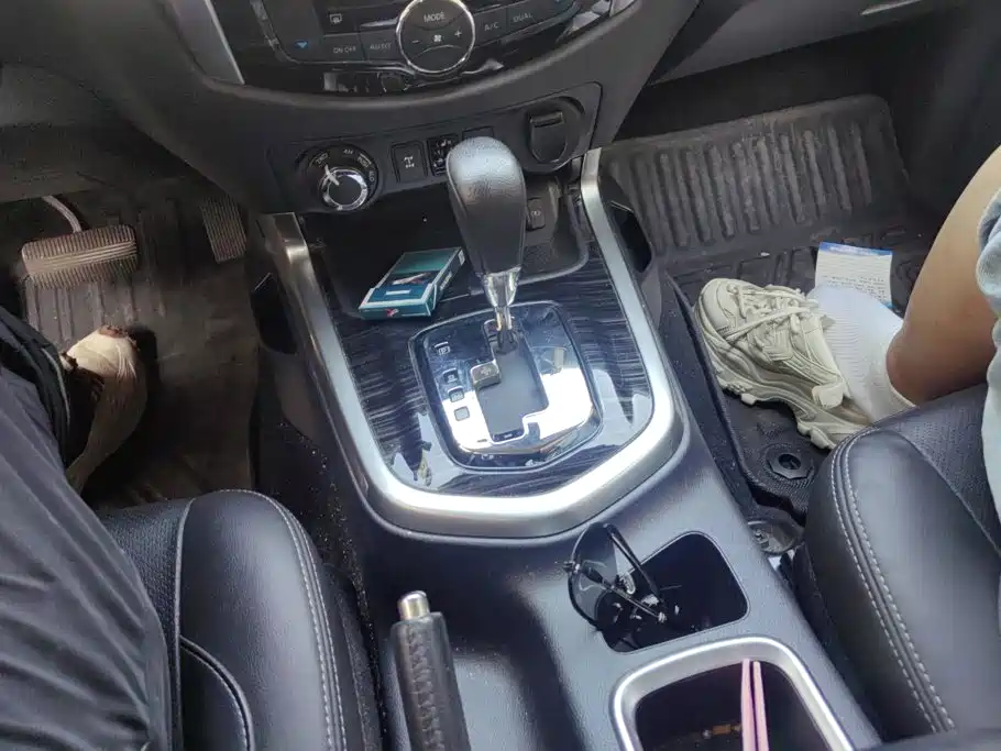 Nissan Terra — миниатюра 16