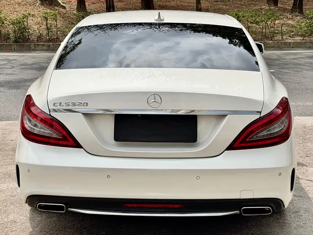 MERCEDES-BENZ CLS