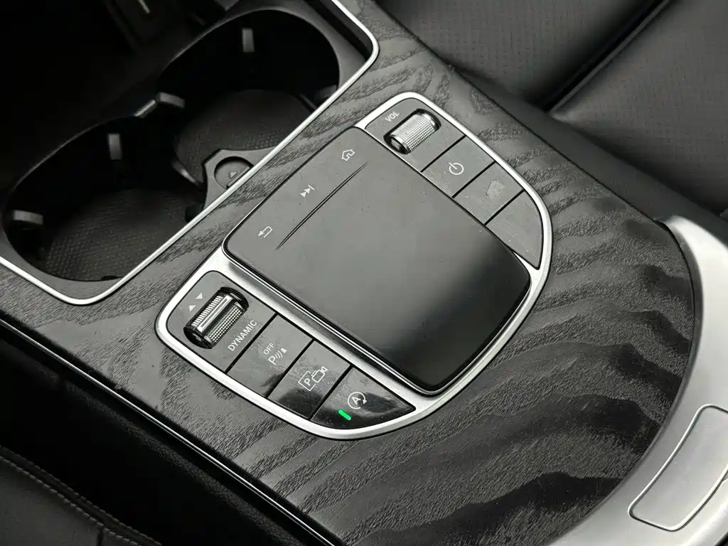 Mercedes-Benz C-Class — миниатюра 18
