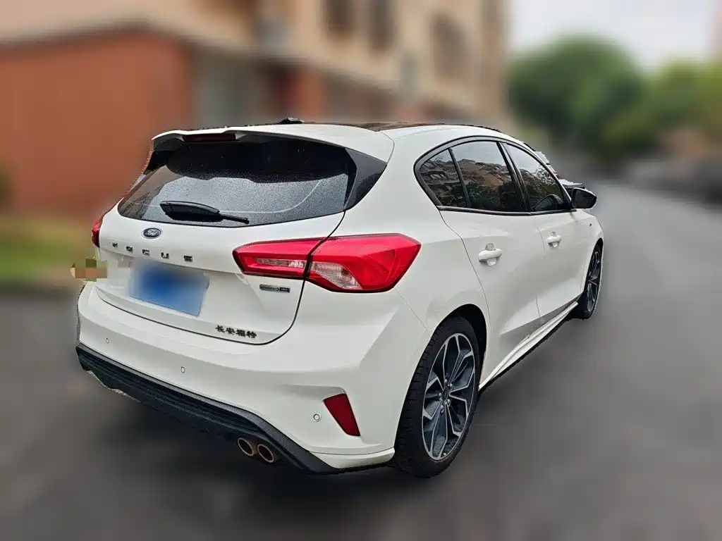 Ford Focus — миниатюра 4