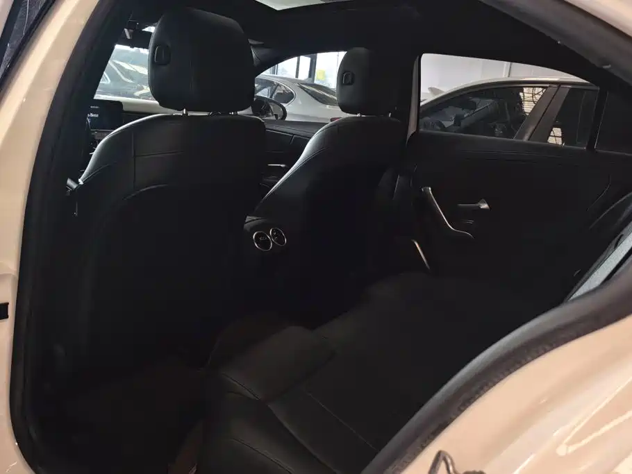 Mercedes-Benz A-Class — миниатюра 11