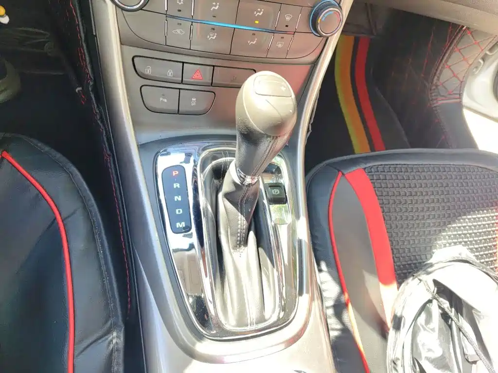 Chevrolet Malibu — миниатюра 10