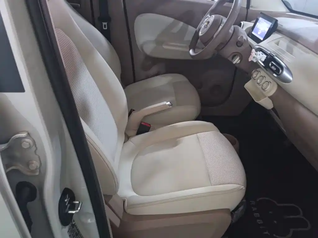 Wuling MINIEV — миниатюра 25