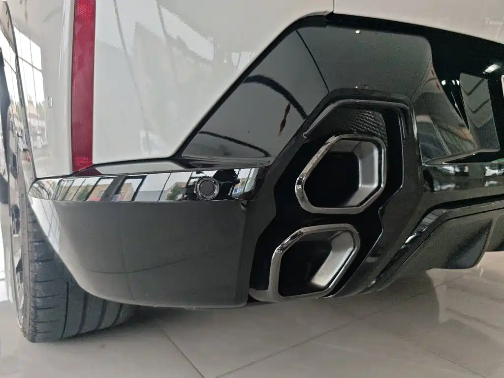 BMW XM — миниатюра 3