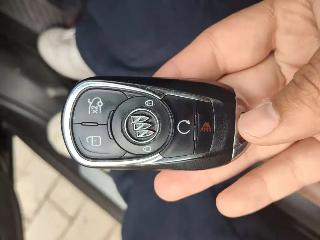 Buick Regal — миниатюра 9