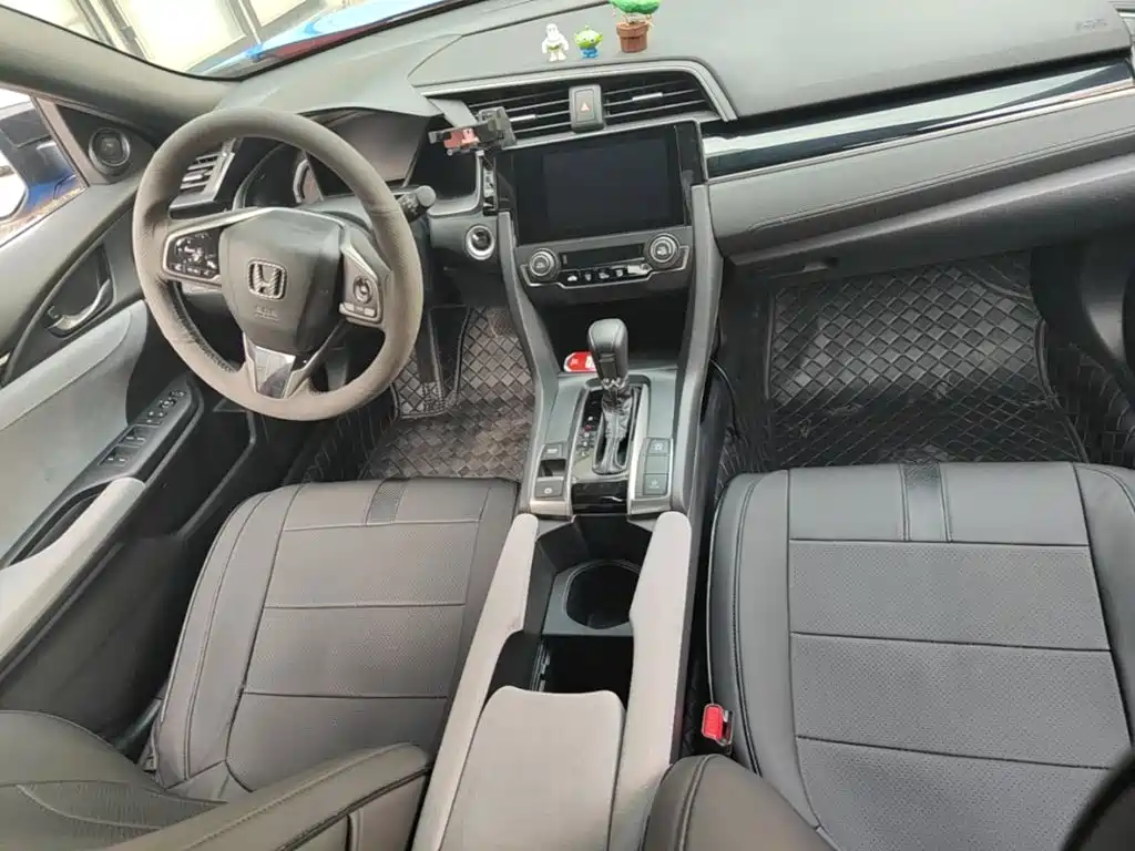 Honda Civic — миниатюра 10