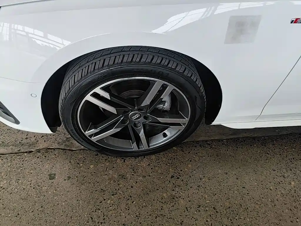 Audi A4L — миниатюра 23