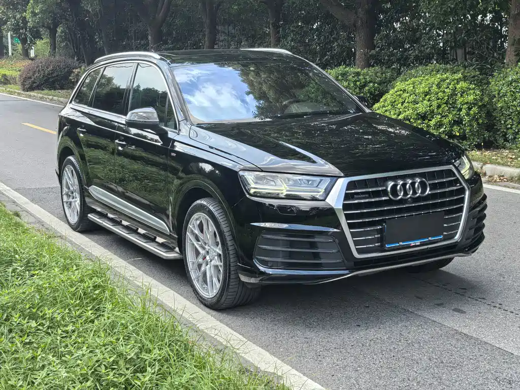Audi Q7 — миниатюра 3