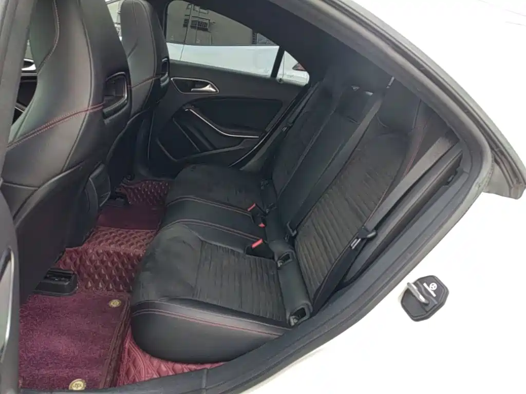Mercedes-Benz CLA (Import) — миниатюра 17