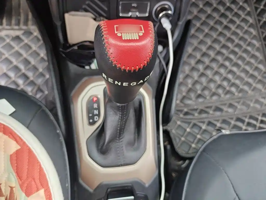 Jeep Renegade — миниатюра 7