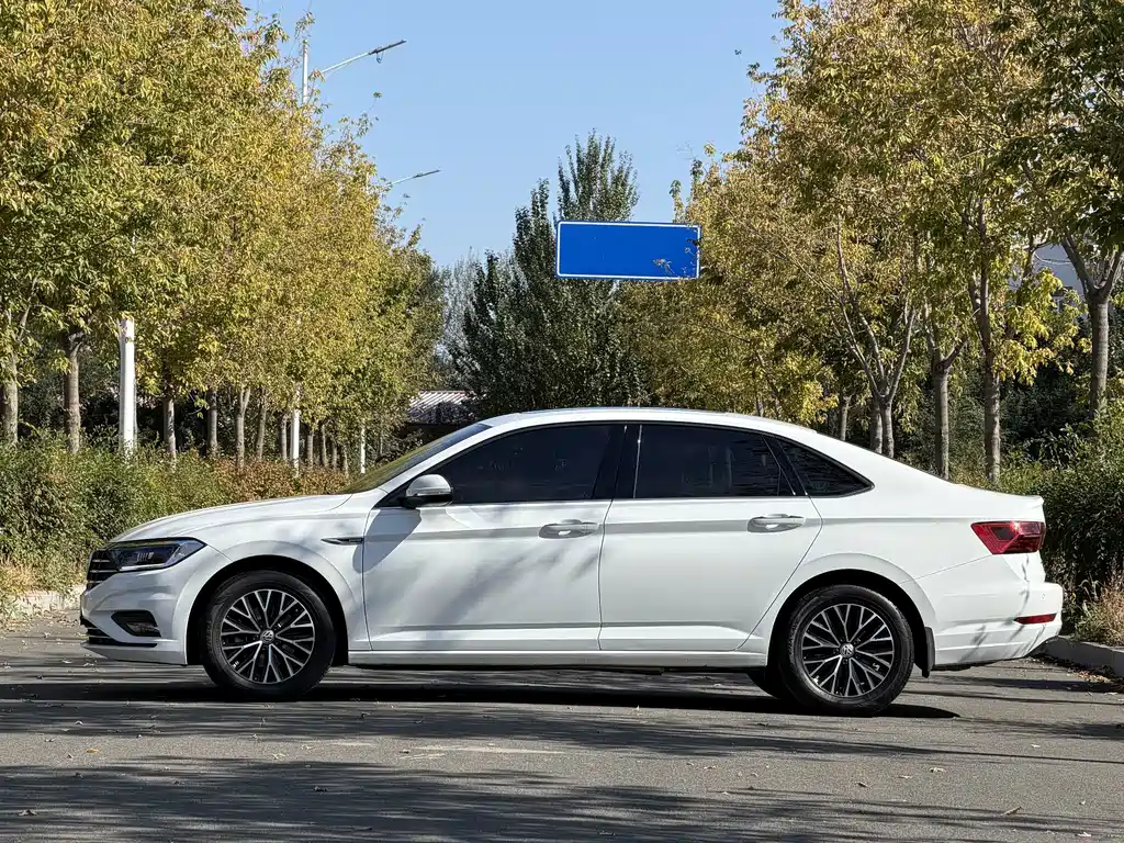 Volkswagen Sagitar — миниатюра 7