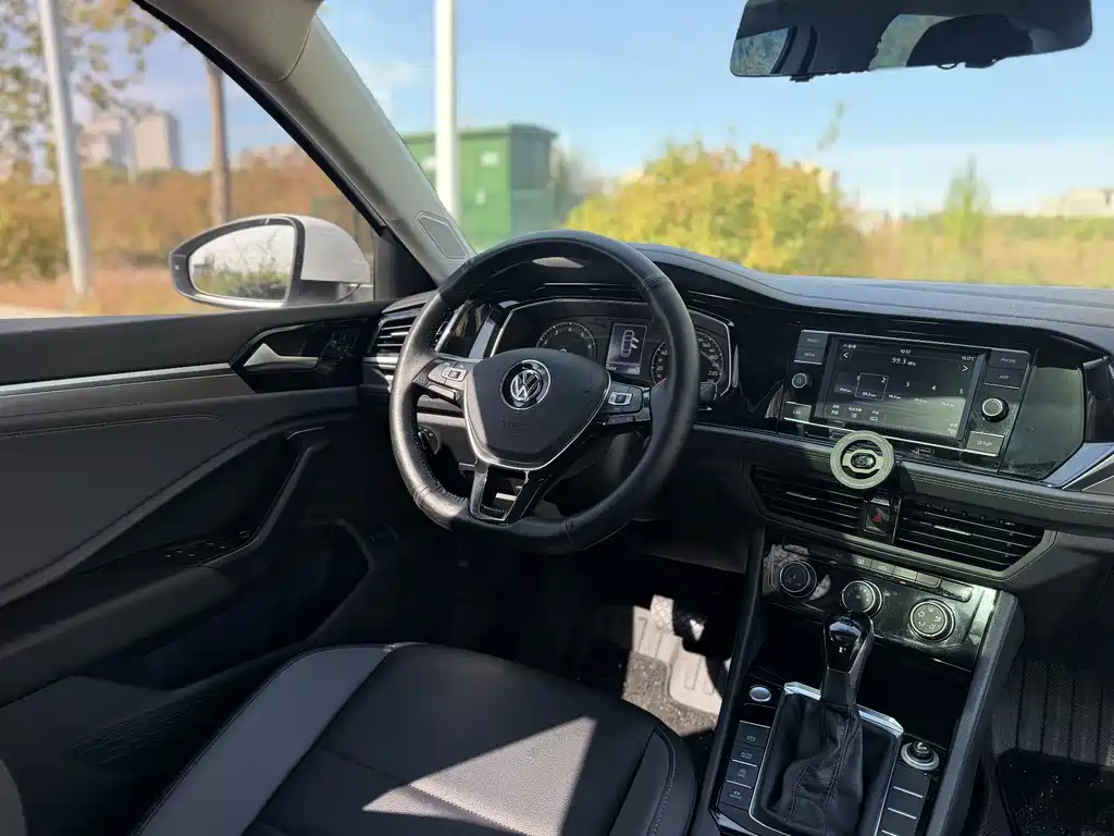 Volkswagen Sagitar — миниатюра 15