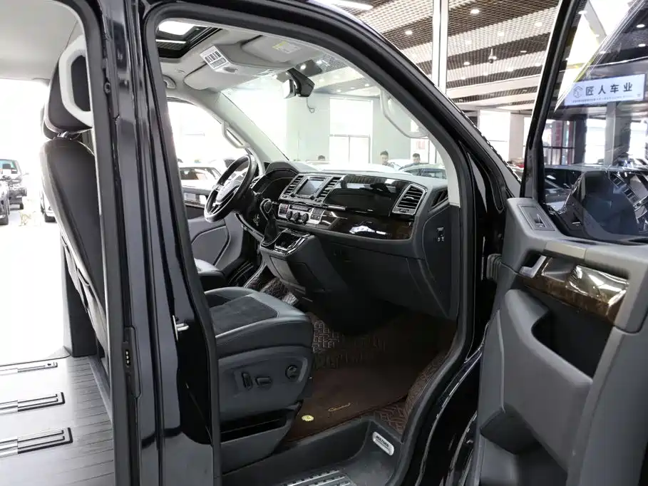Volkswagen Multivan — миниатюра 19