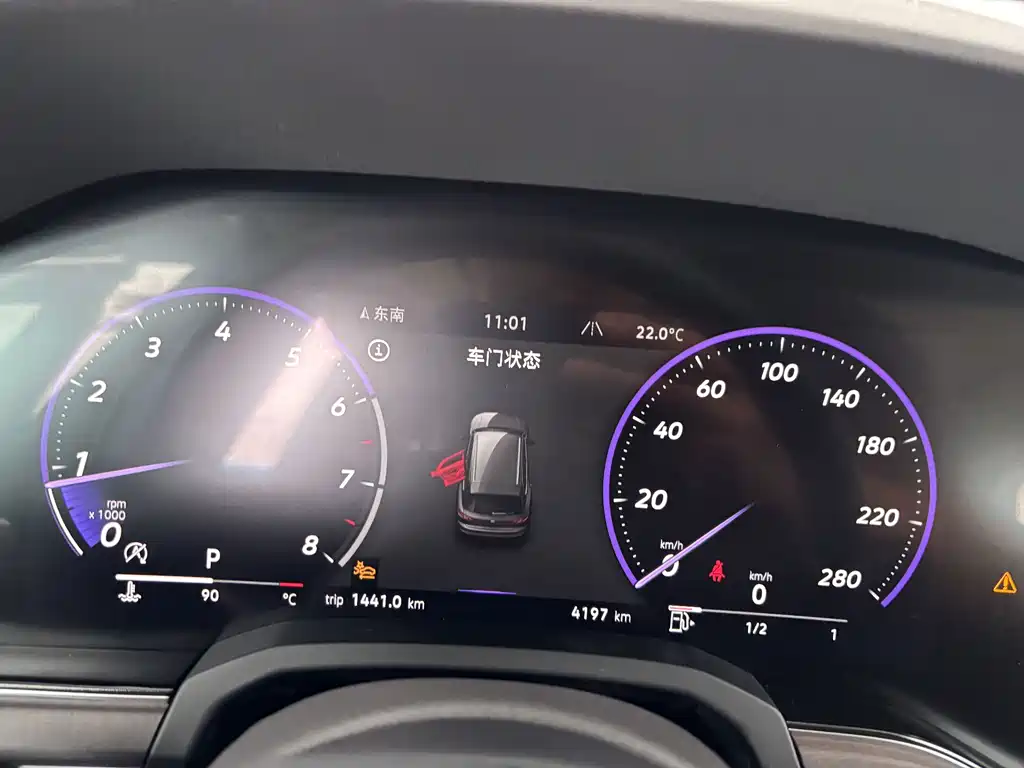 Volkswagen Touareg — миниатюра 15
