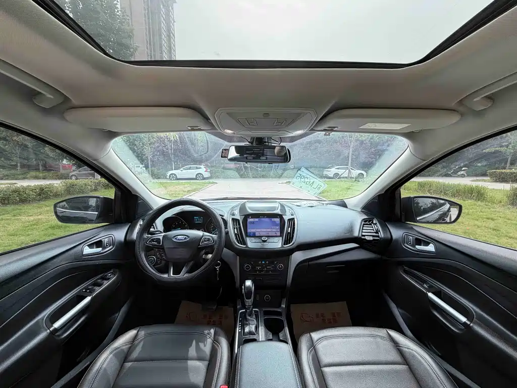 Ford Kuga — миниатюра 5