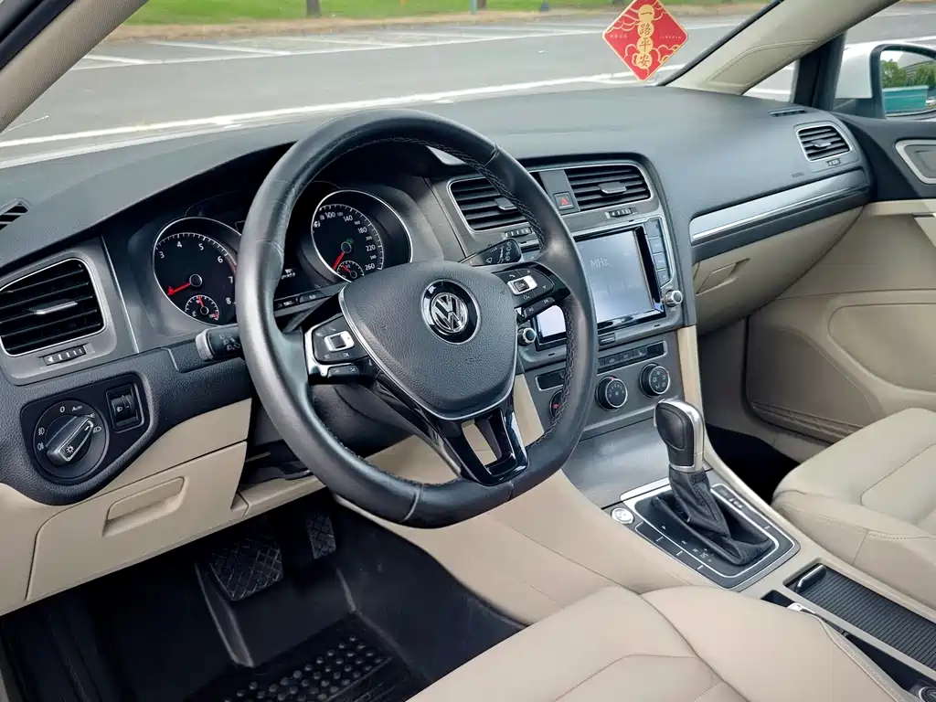 Volkswagen Golf — миниатюра 9