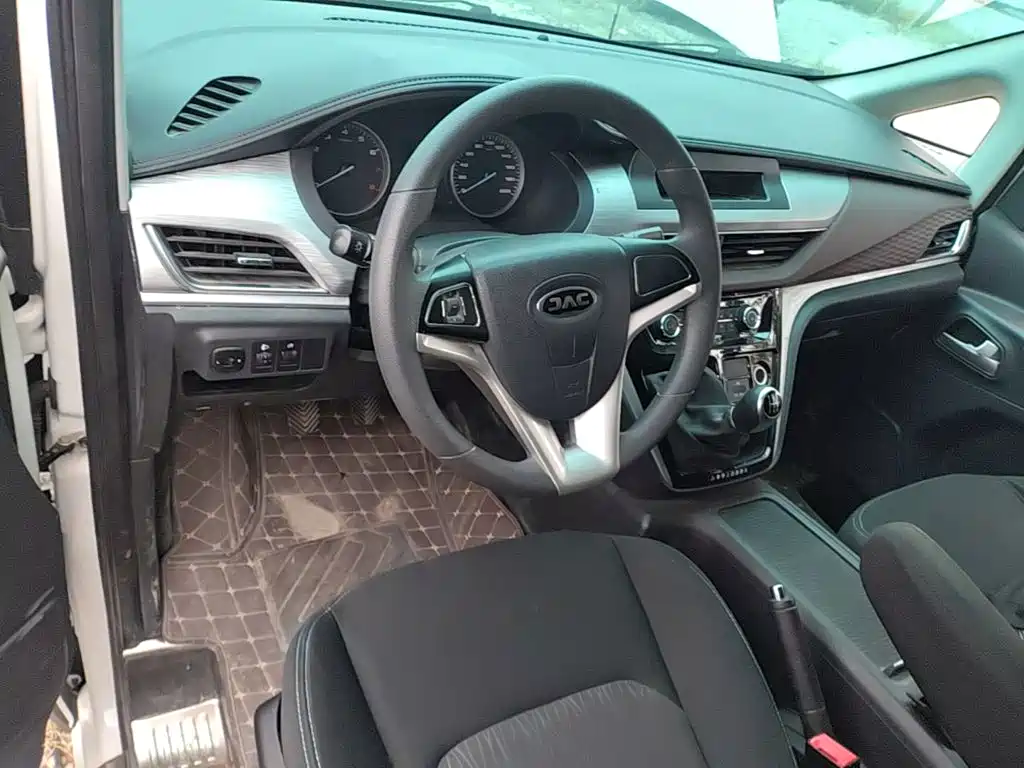 JAC Refine Refine M3 — миниатюра 10