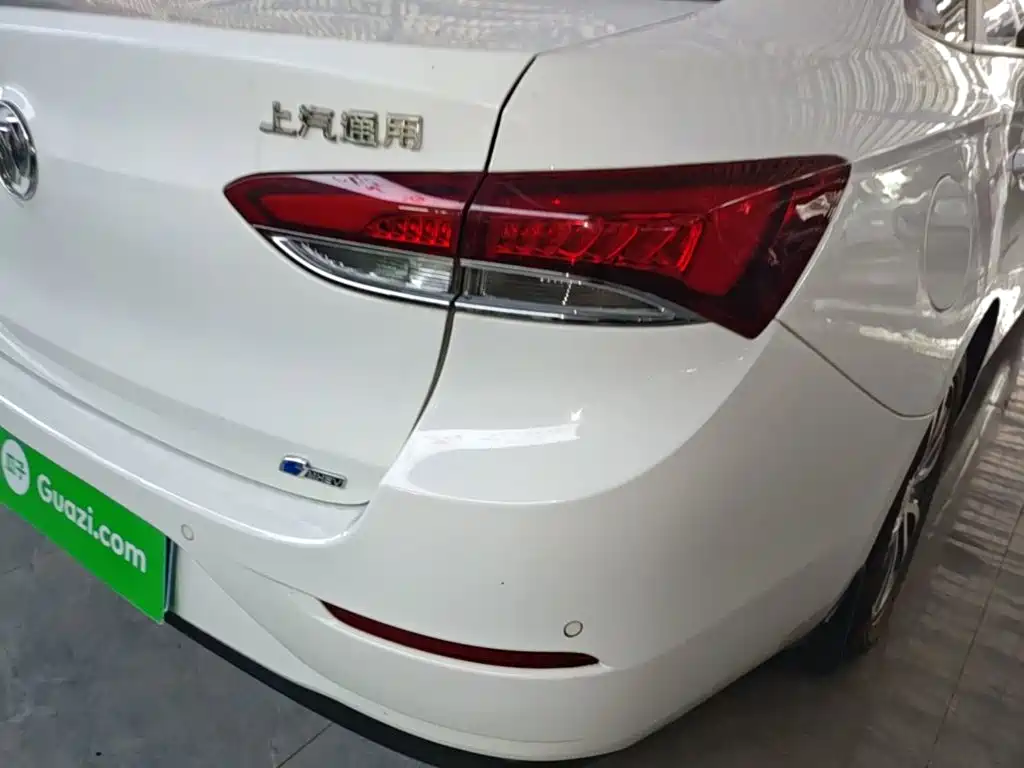 Buick Excelle — миниатюра 8