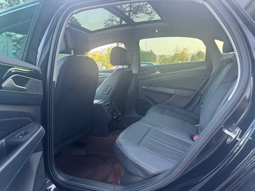 Volkswagen Passat — миниатюра 9