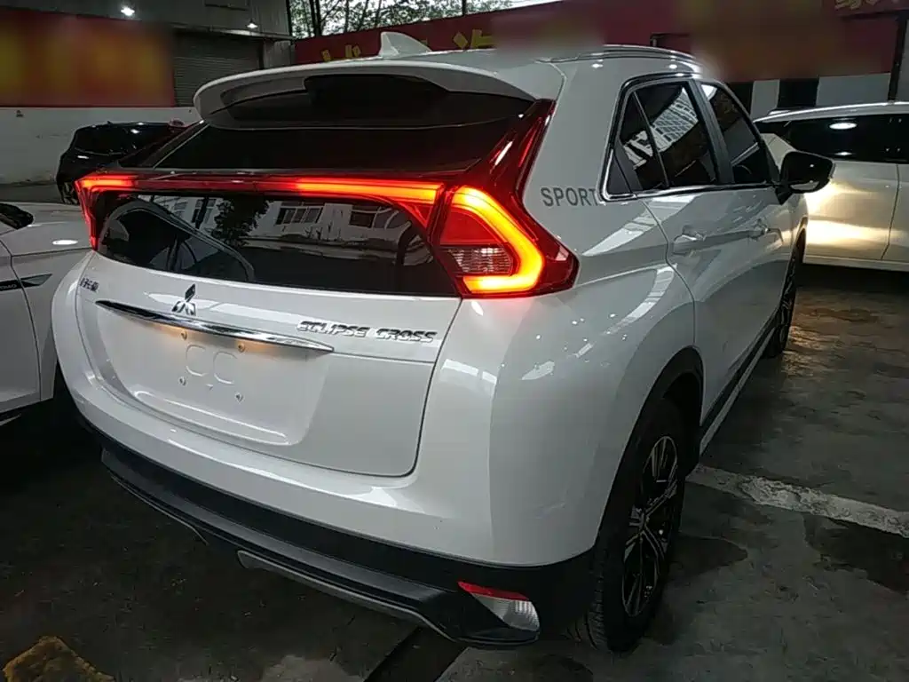 Mitsubishi Eclipse Cross — миниатюра 7