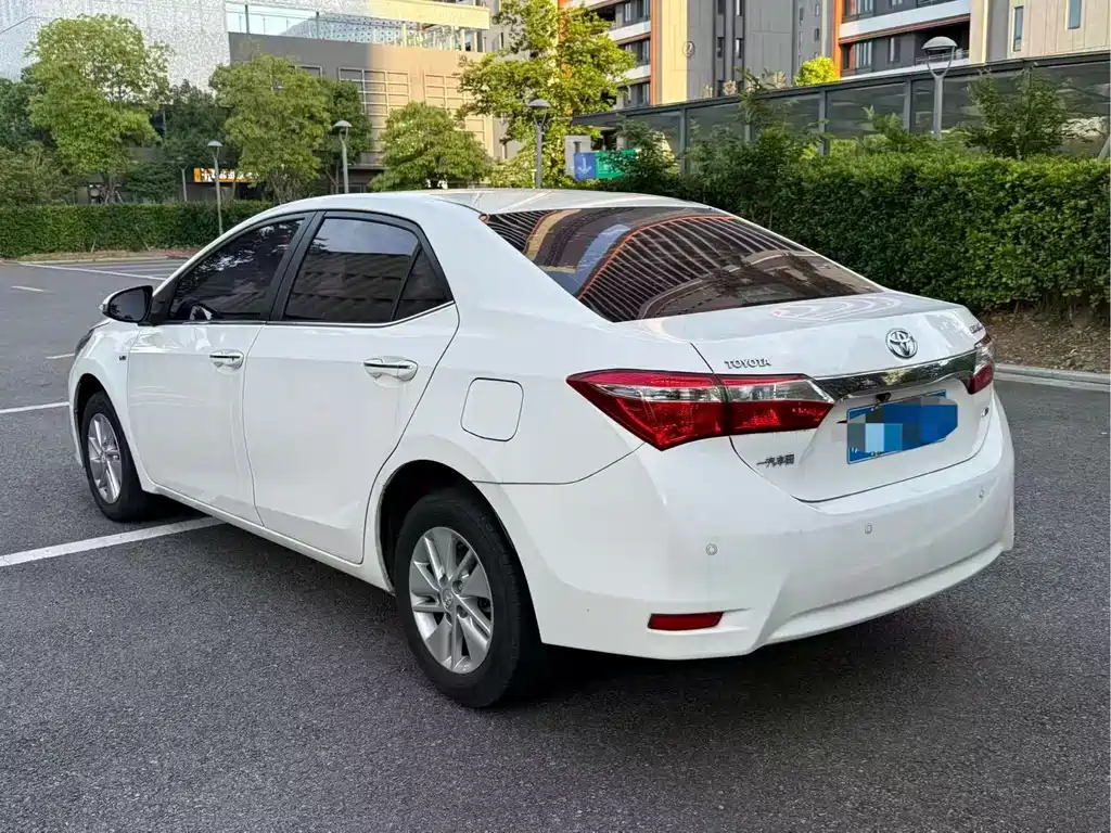 Toyota Corolla — миниатюра 7