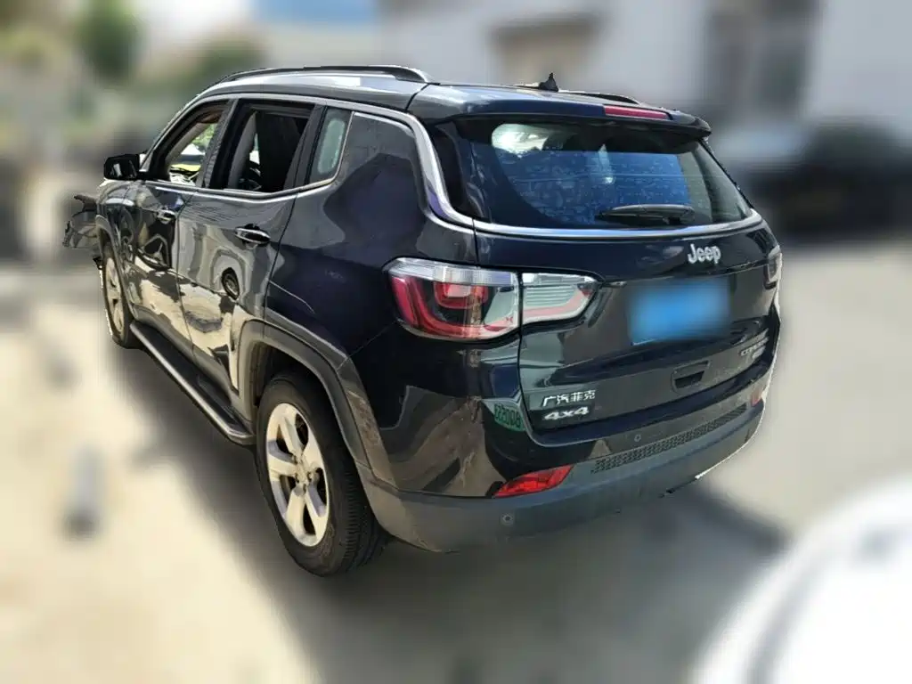 Jeep Compass — миниатюра 25