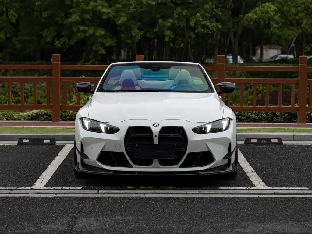 BMW M4 — миниатюра 2