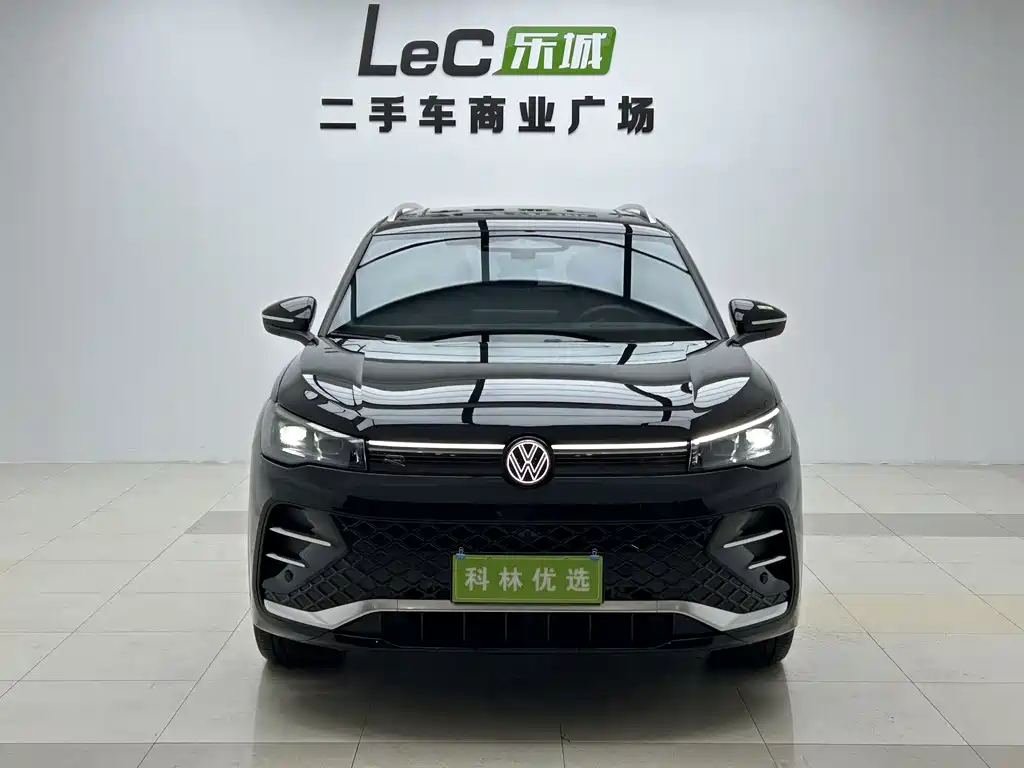 Volkswagen Tiguan L — миниатюра 3