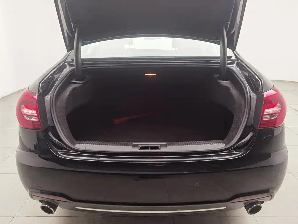 Hongqi Hongqi H7 — миниатюра 16