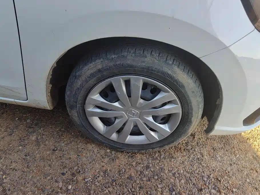 Honda Fit — миниатюра 6