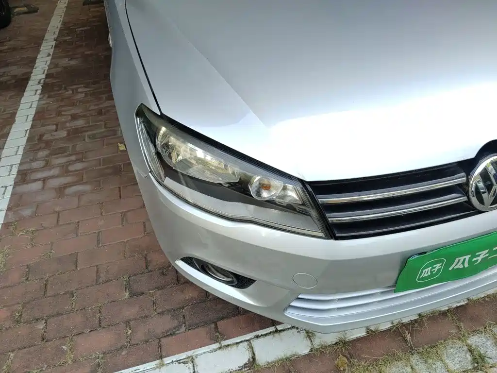 Volkswagen Jetta — миниатюра 25