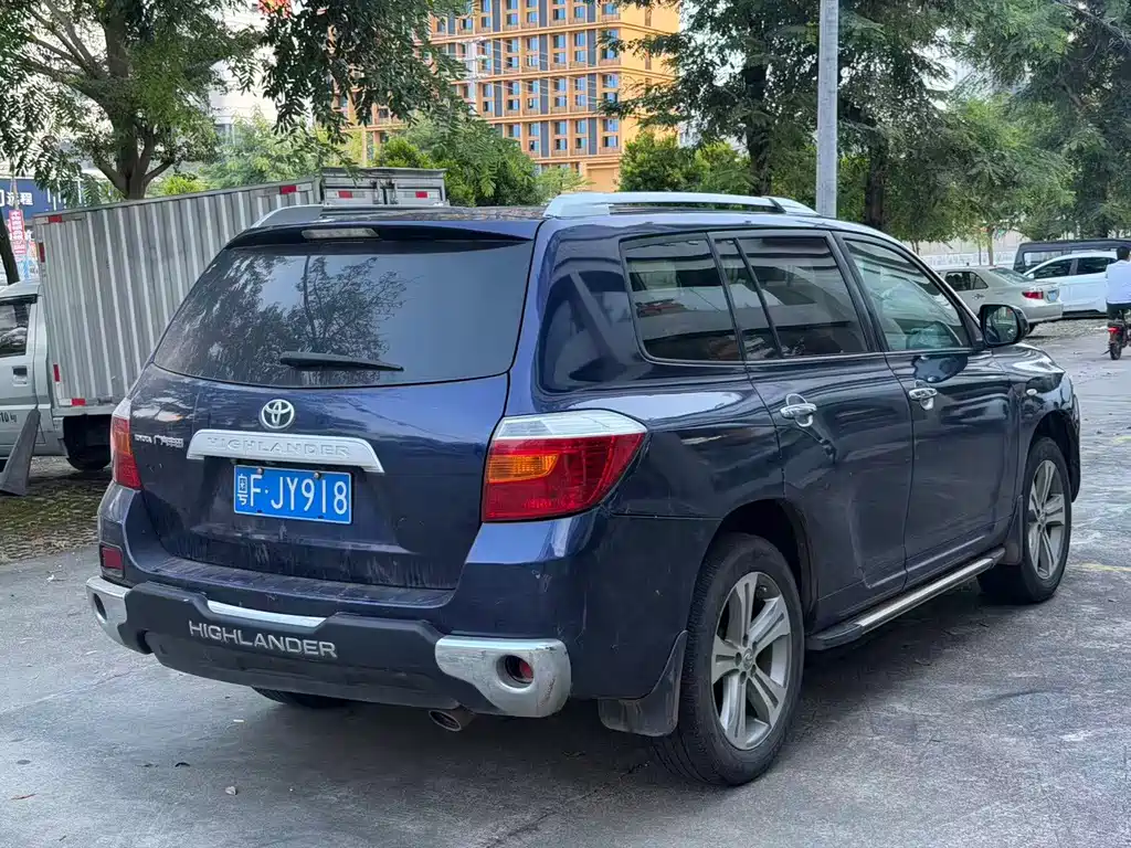 Toyota Highlander — миниатюра 4