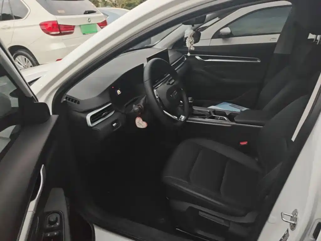 Geely Emgrand — миниатюра 16