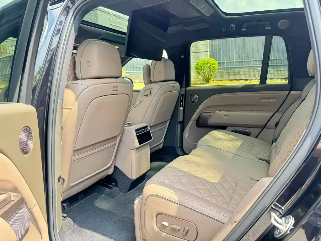 Li Auto Li L8 — миниатюра 5