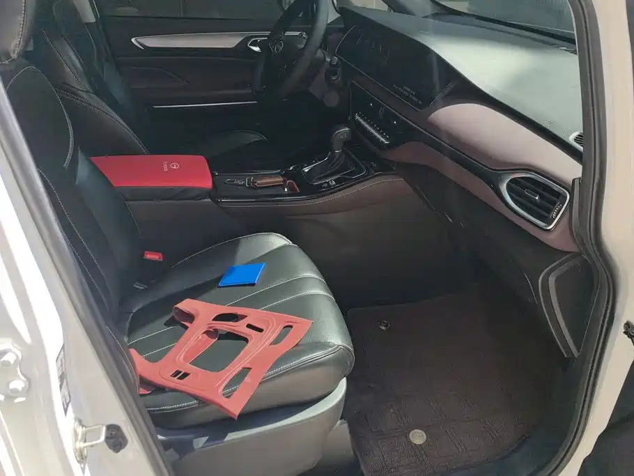 GAC Motor Trumpchi M6 — миниатюра 8