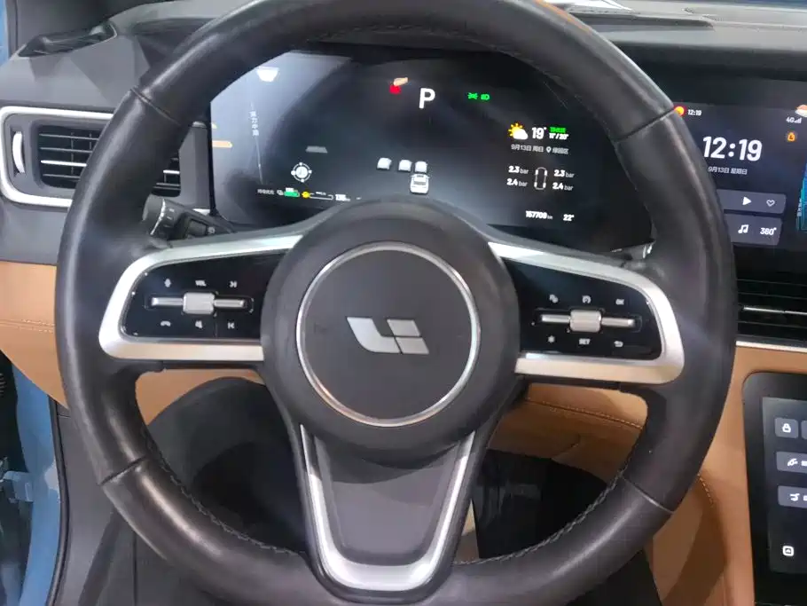 Li Auto Li ONE — миниатюра 15