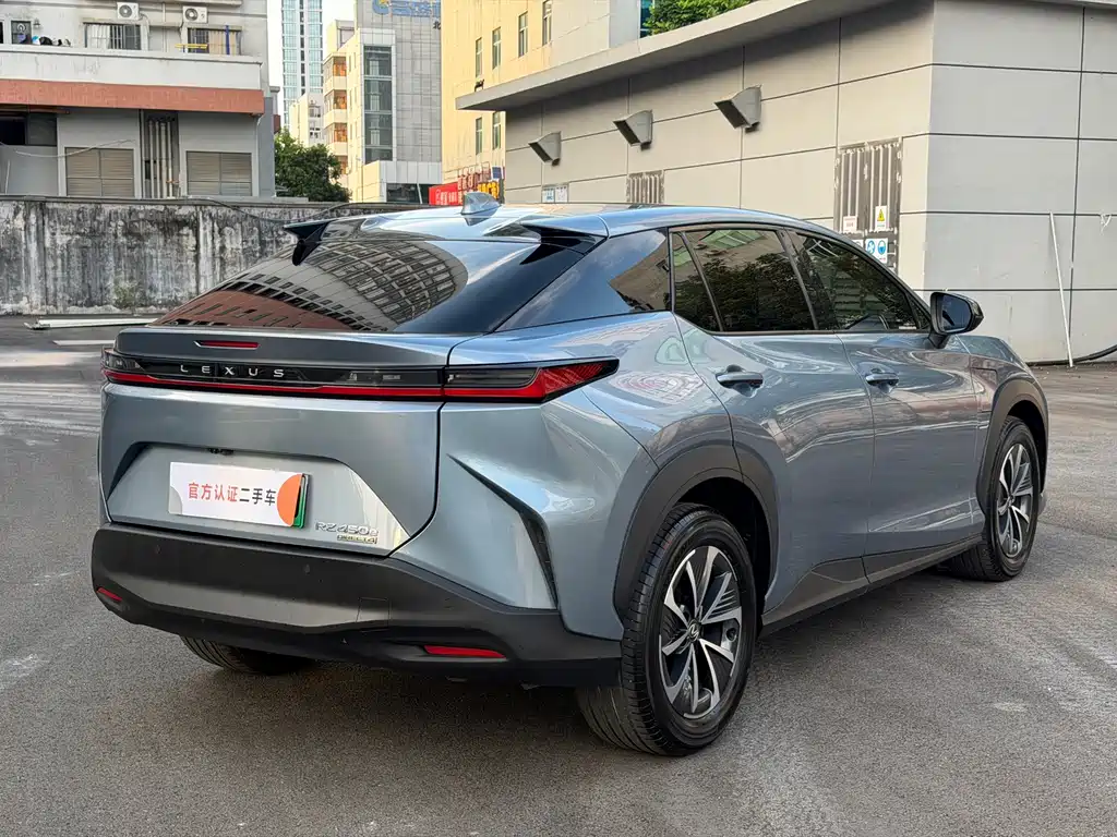 Lexus RZ — миниатюра 13