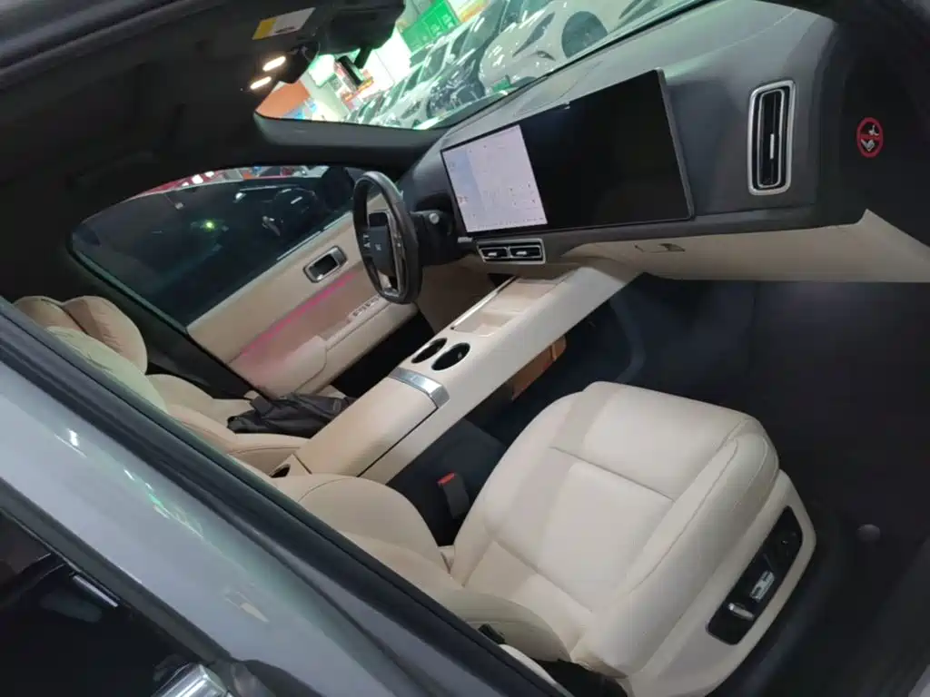 Li Auto Li L8 — миниатюра 25