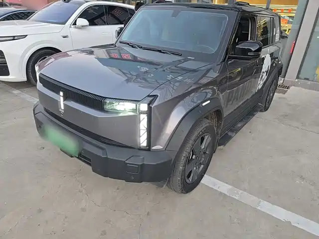 iCar 03